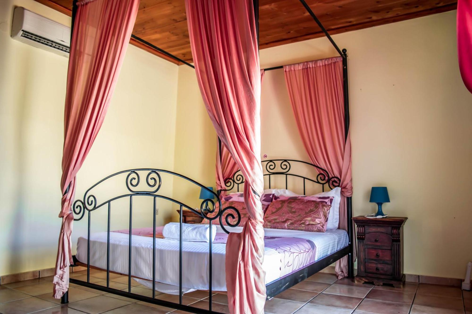 Niriides Luxury Villas Hersonissos  Dış mekan fotoğraf